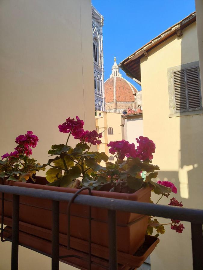 Accanto Al Duomo Firenze Bagian luar foto